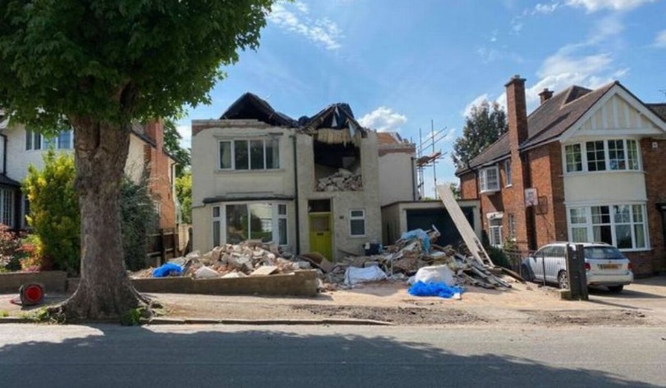 Un bărbat din Anglia a aflat că locuința i-a fost demolată de constructor în timp ce era în vacanță: ”Am ales cel mai rău constructor”