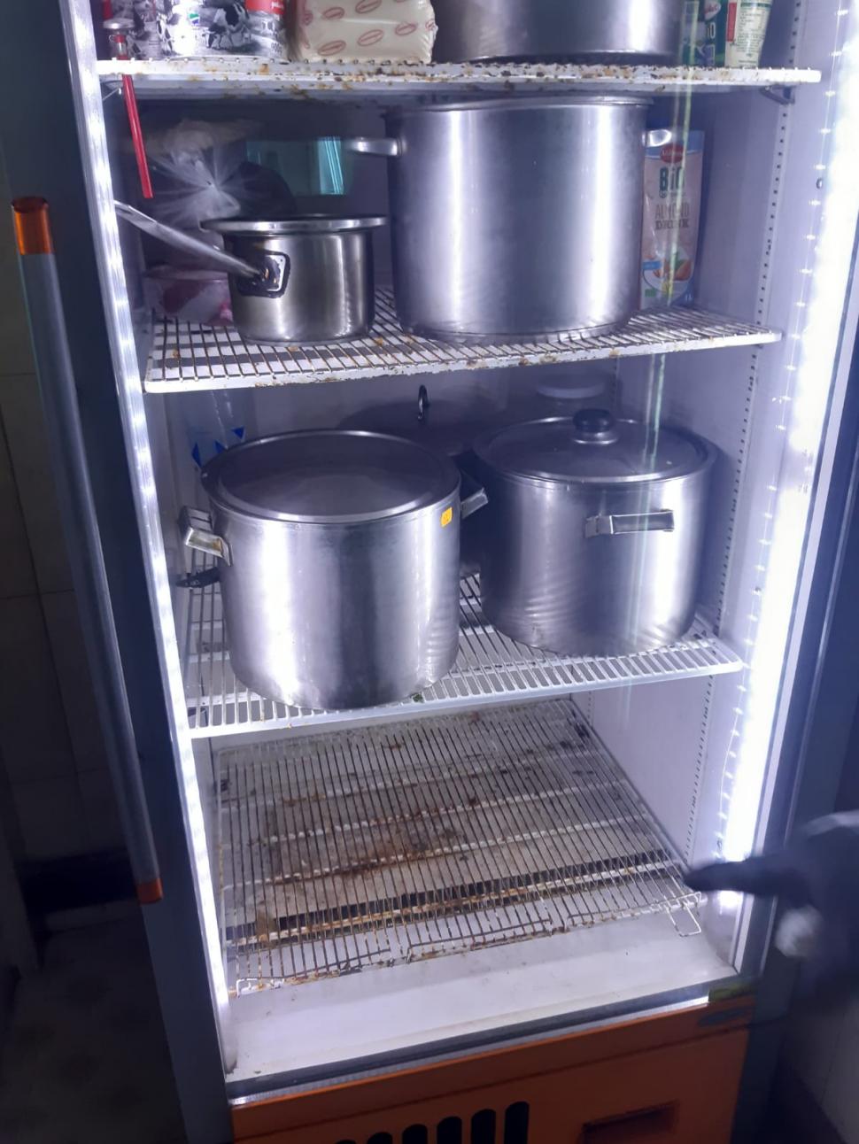 Vestitele localuri de mici de la Dedulești, închise de Protecția Consumatorului 710447