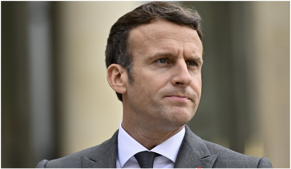 Noi imagini cu momentul în care Emmanuel Macron a fost pălmuit de un bărbat, într-o plimbare în Franța