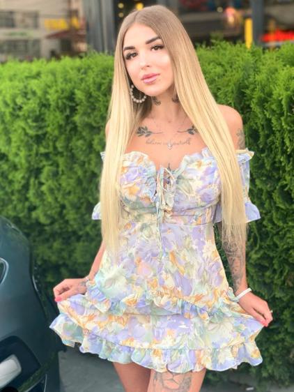 O bloggeriță s-a aruncat în gol de la etajul 14. Tânăra a lăsat un bilet de adio 710869