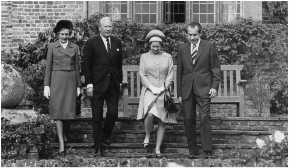 De la urcarea pe tron, regina Elisabeta a întâlnit 13 preşedinţi SUA 711574