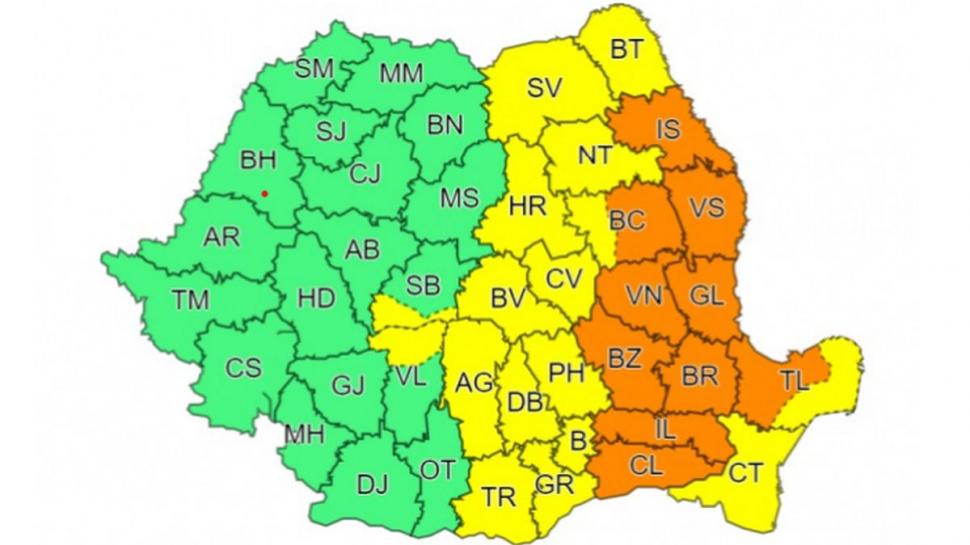 Cod galben și cod portocaliu de ploi torențiale, grindină și descărcări electrice 711799