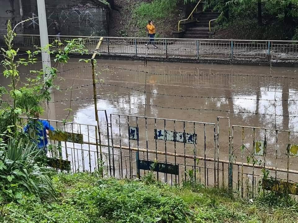 Imagini cu prăpădul făcut de ciclonul din Marea Neagră în Bulgaria 712100