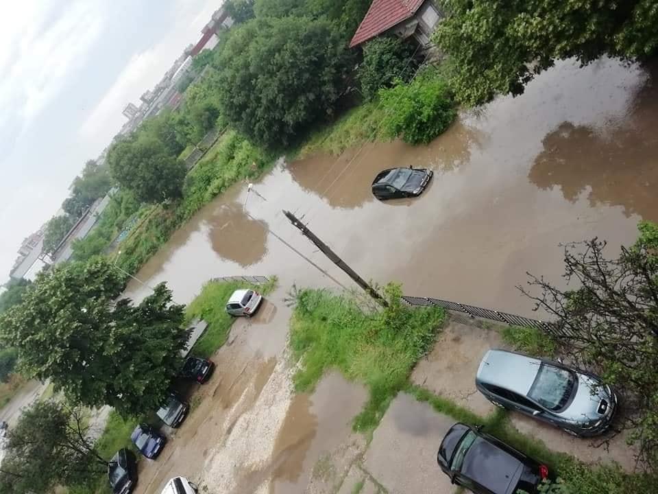 Imagini cu prăpădul făcut de ciclonul din Marea Neagră în Bulgaria 712103