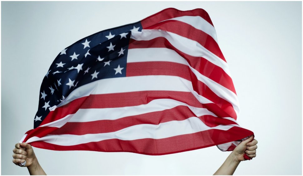 Activiștii cer președintelui să schimbe steagul SUA, pentru că e ”dezbinător și incorect”