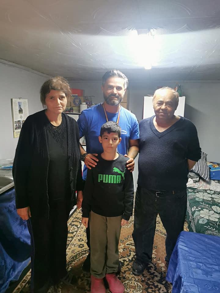 Cinci poliţişti au donat bani pentru un copil de 9 ani din Sighetu Marmației în urma unui filtru pe șosea 712699