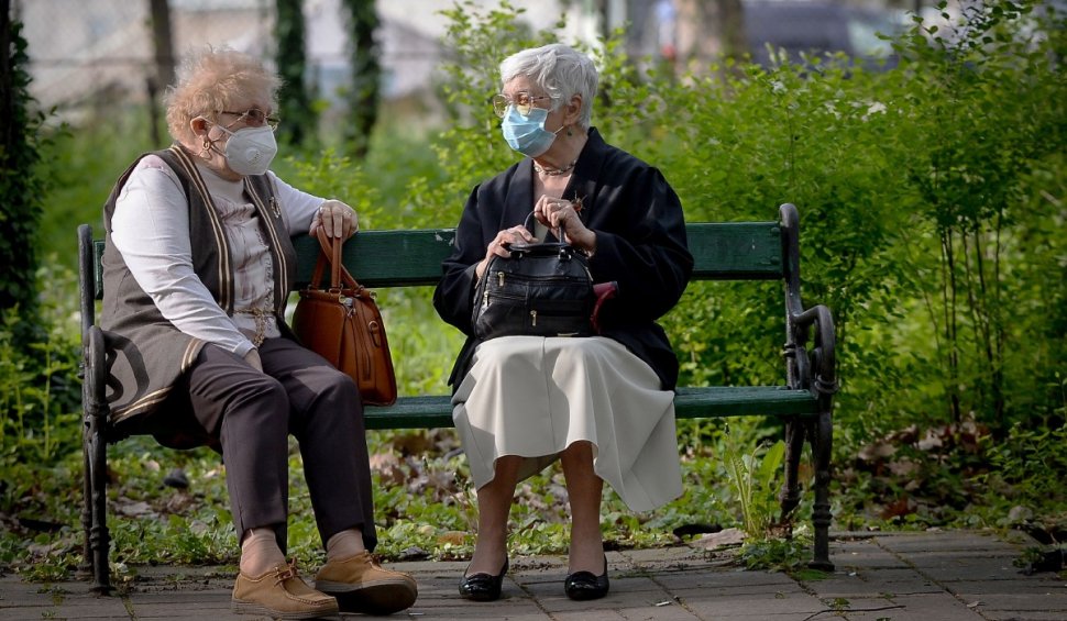 Pensii 2021. Klaus Iohannis a promulgat legea privind cumpărarea vechimii în muncă