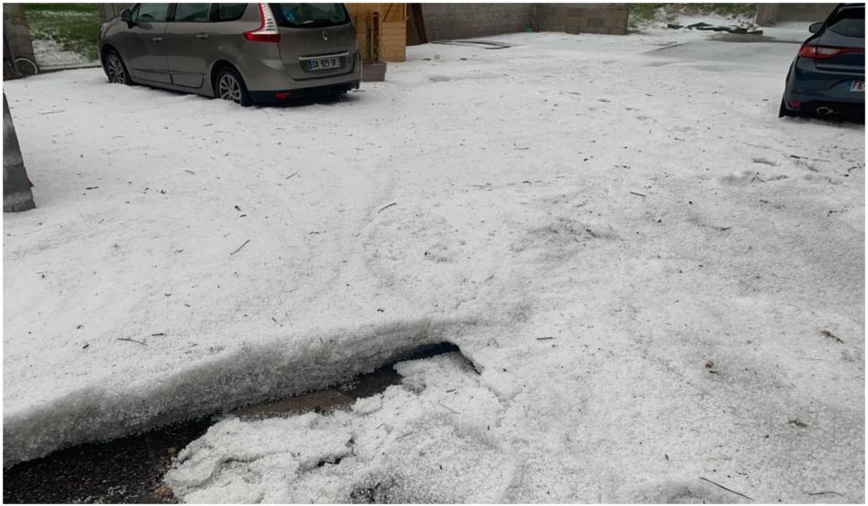 Noaptea de sînziene le aduce francezilor zăpezi de 15 centimetri 713114