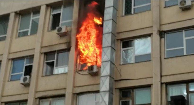 Primele imagini din salonul ars din Spitalul Clinic pentru copii din Iași. Copil intubat, salvat din calea flăcărilor 712967