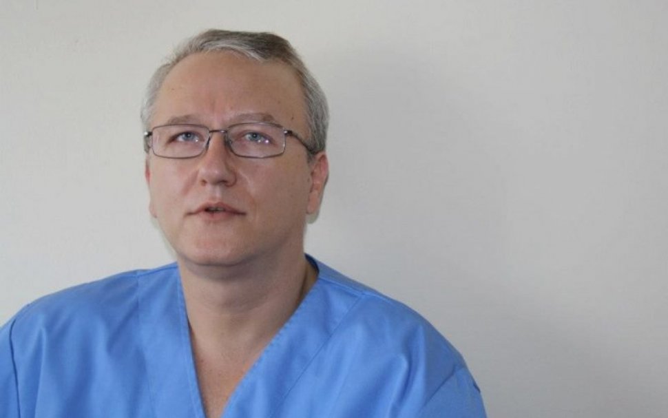 Dr. Răzvan Constantinescu, primul medic sancționat că a negat pandemia COVID-19