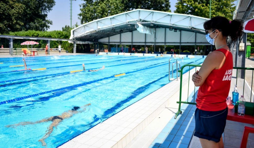 6 copii s-au intoxicat cu clor la piscină, în Constanța
