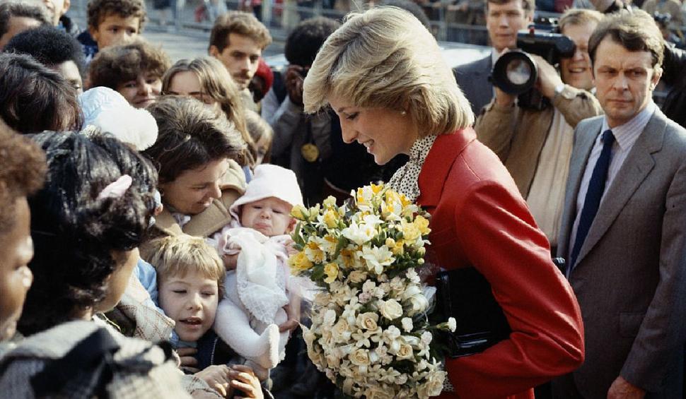 Prinţesa Diana, omagiată de fiii săi, Harry şi William, în ziua când ar fi împlinit 60 de ani 714270