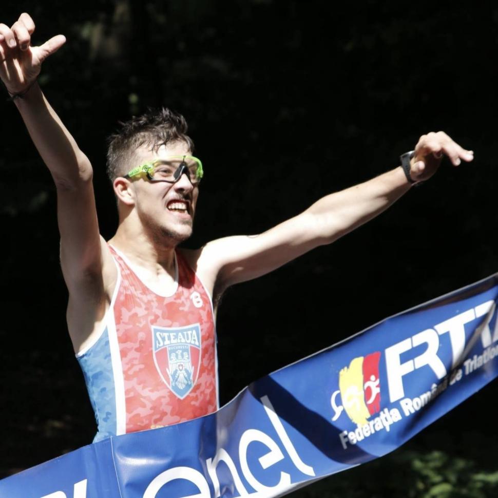 S-a născut cu pareză cerebrală dar a luptat până a ajuns campion mondial la ciclism 714420