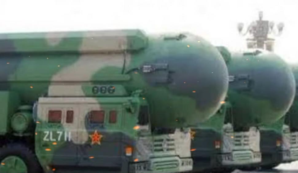 China construiește o rețea de peste 100 de silozuri pentru rachete intercontinentale. Imagini din satelit 714582