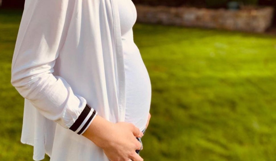 Creștere alarmantă a numărului de gravide minore, potrivit unui raport oficial al Avocatului Poporului