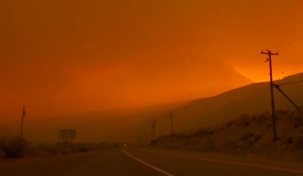 Peisaj infernal din vestul Canadei, afectat de incendii și temperaturi de 50 de grade: Cerul este roșu