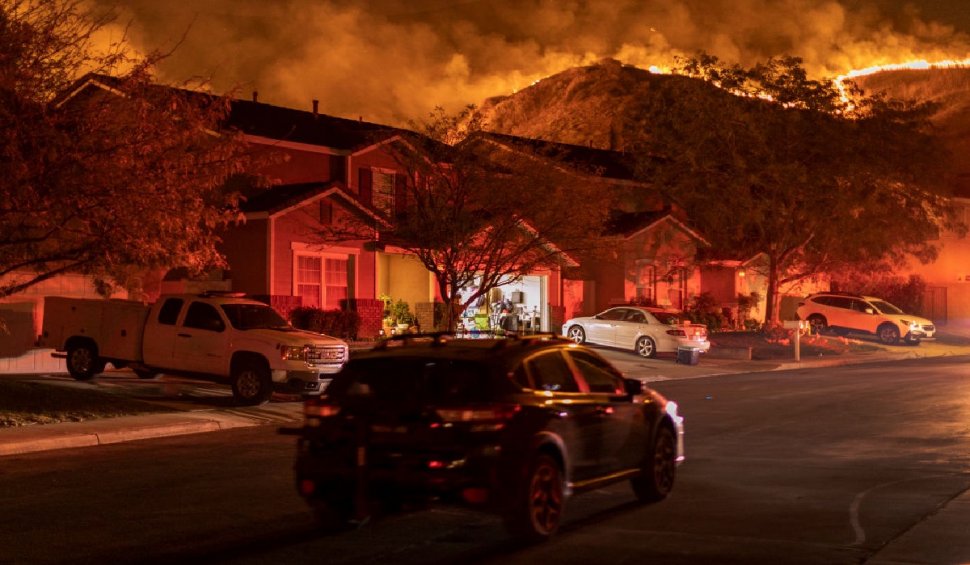 Imaginile dezastrului din California, unde peste 3500 de oameni au fost evacuați din calea incendiilor de vegetație