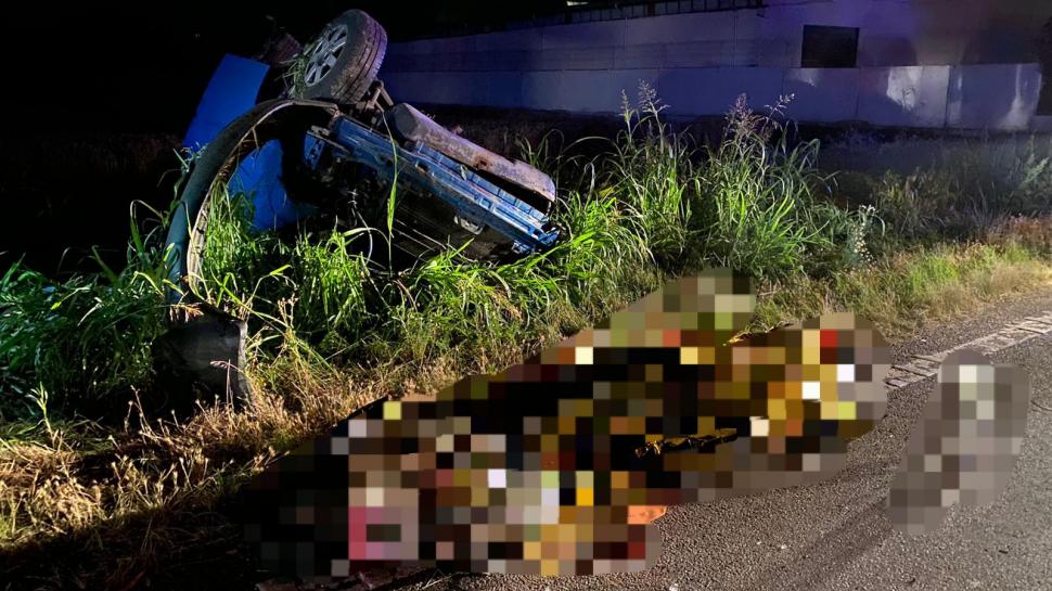 Cinci persoane au murit şi patru sunt în comă, după ce o autoutilitară a intrat într-un camion, la Teleorman 714858