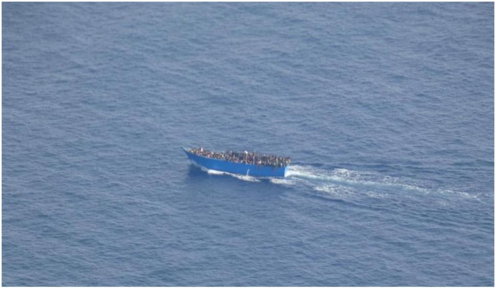 Nava ONG-ului SOS Méditerranée Ocean Viking a salvat 369 de migranţi din Mediterană 714928