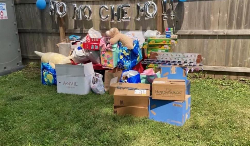 Un copil de 7 ani care a învins cancerul își donează jucăriile spitalului american unde medicii i-au salvat viața 715059