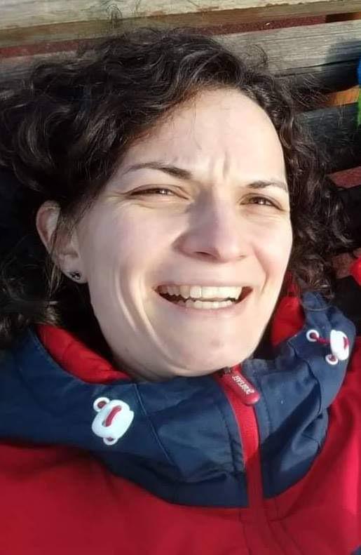 O gravidă de 32 de ani, care se ducea la mare cu soţul şi copilul, a murit într-un accident în Bistriţa-Năsăud 715193