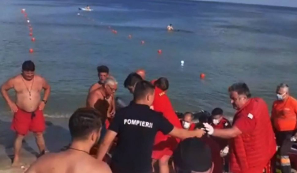 Salvamar jefuit în timp ce acorda primul ajutor unui tânăr, pe plaja din Costinești