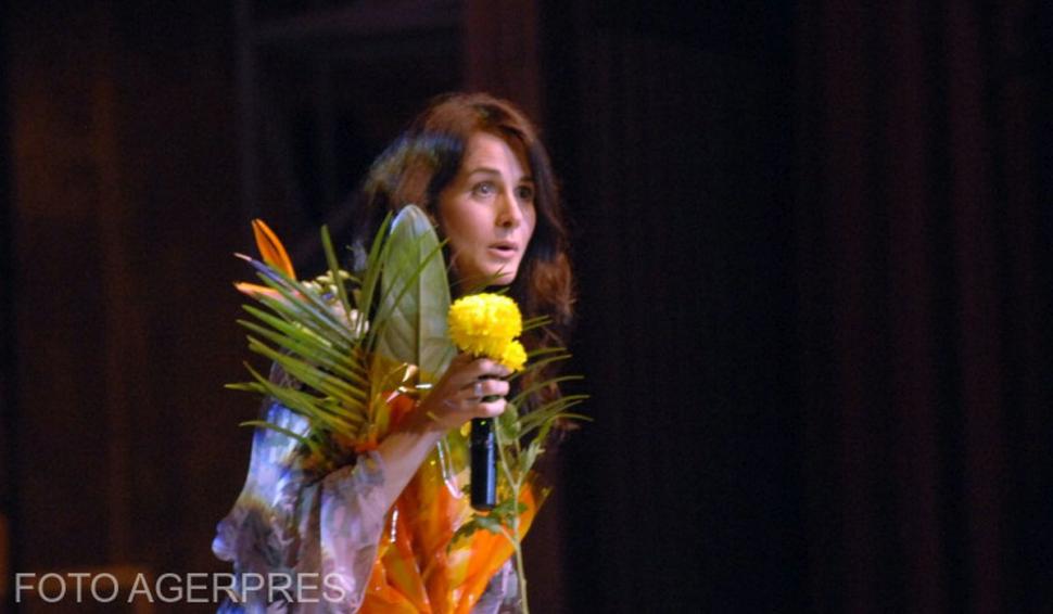 Fratele Mădălinei Manole nu mai e lăsat să posteze poze cu artista. "Fostul meu cumnat mă dă în judecată. Vrea să-mi bage pumnul în gură" 715431