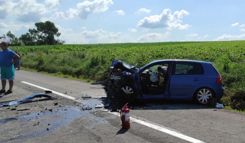 Soţ şi soţie, morţi într-un accident devastator, filmat în Miclăuşeni, judeţul Iaşi 715579