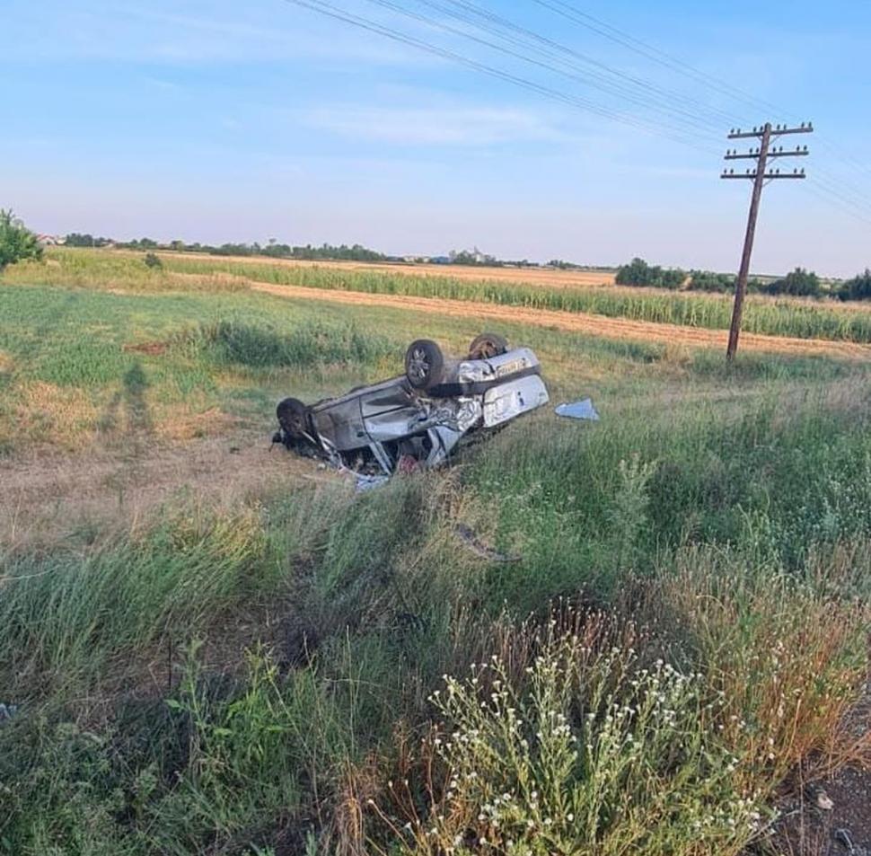 Accident grav în județul Olt! Mașina unui tânăr de 23 de ani a fost spulberată de un tren 715830