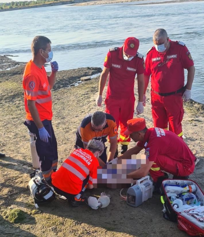 Cristina a murit înecată în Olt, după un joc periculos şi după ce nimeni nu a încercat să o salveze, în Islaz, Teleorman 715767