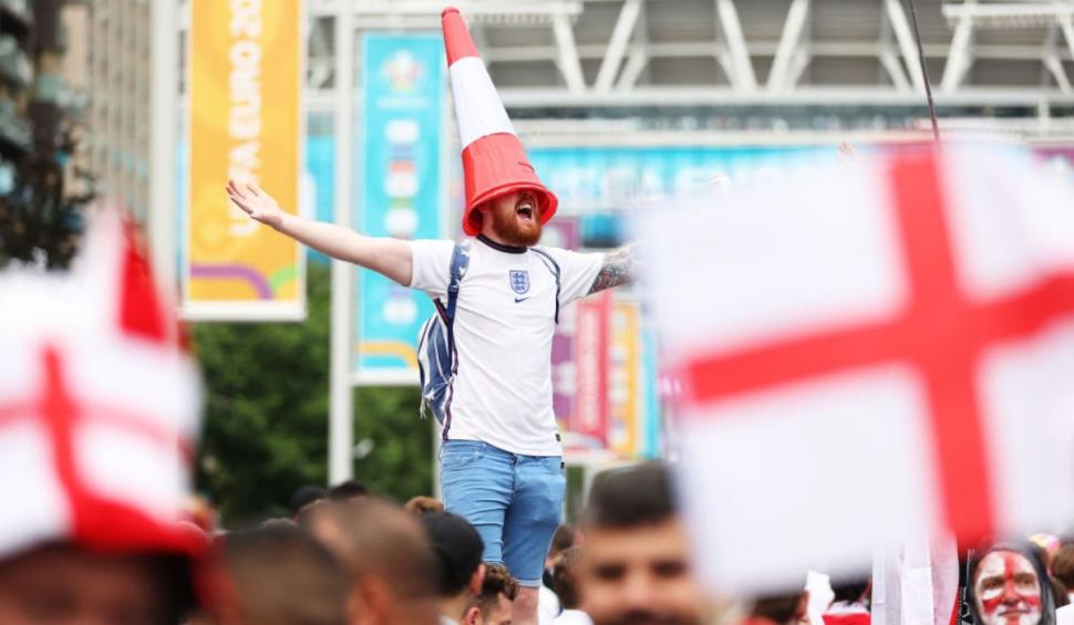 Fanii englezi au făcut dezastru pe stadionul Wembley înainte de finala Euro 2020 715944