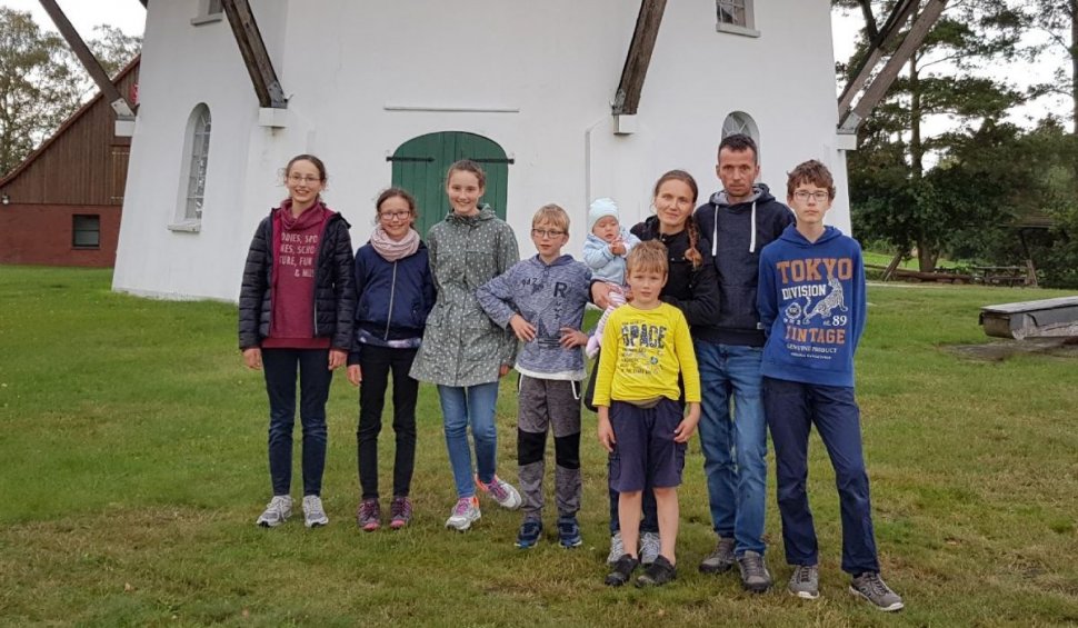 Politicieni români, misiune oficială în Germania pentru familia Furdui, românii care au rămas fără cei şapte copii