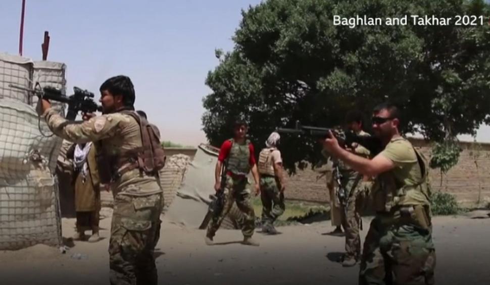 O femeie a supraviețuit după ce a fost împușcată în față de soțul său. Operată de 22 de ori, ea apără acum cauza femeilor din Afganistan 716148