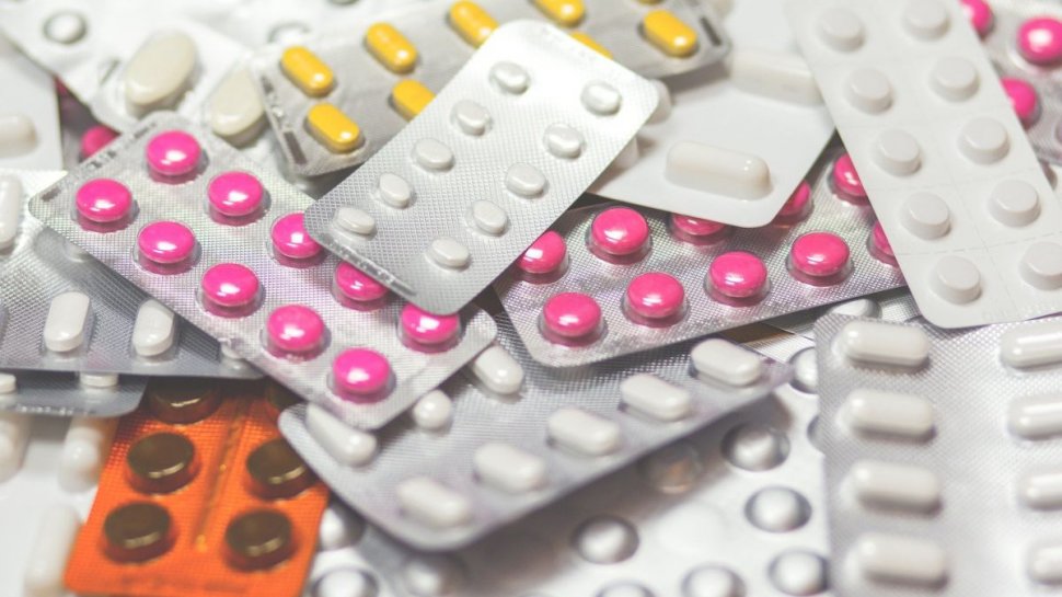 Pericolul din pastilele pe care le folosesc tot mai mulți români: ”Pot face mai mult rău decât bine!”