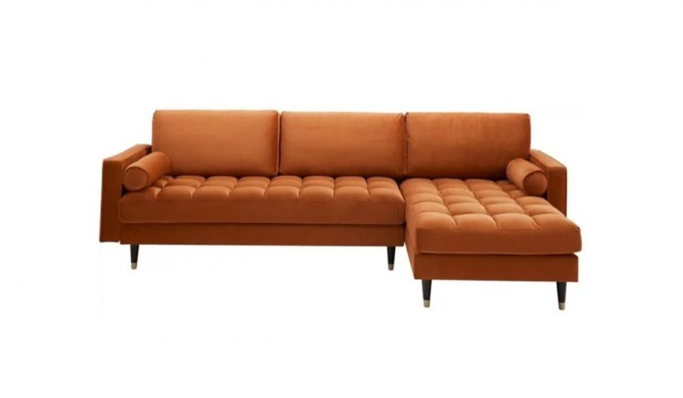 10 canapele care te vor convinge că o canapea colorată este o canapea grozavă 716273