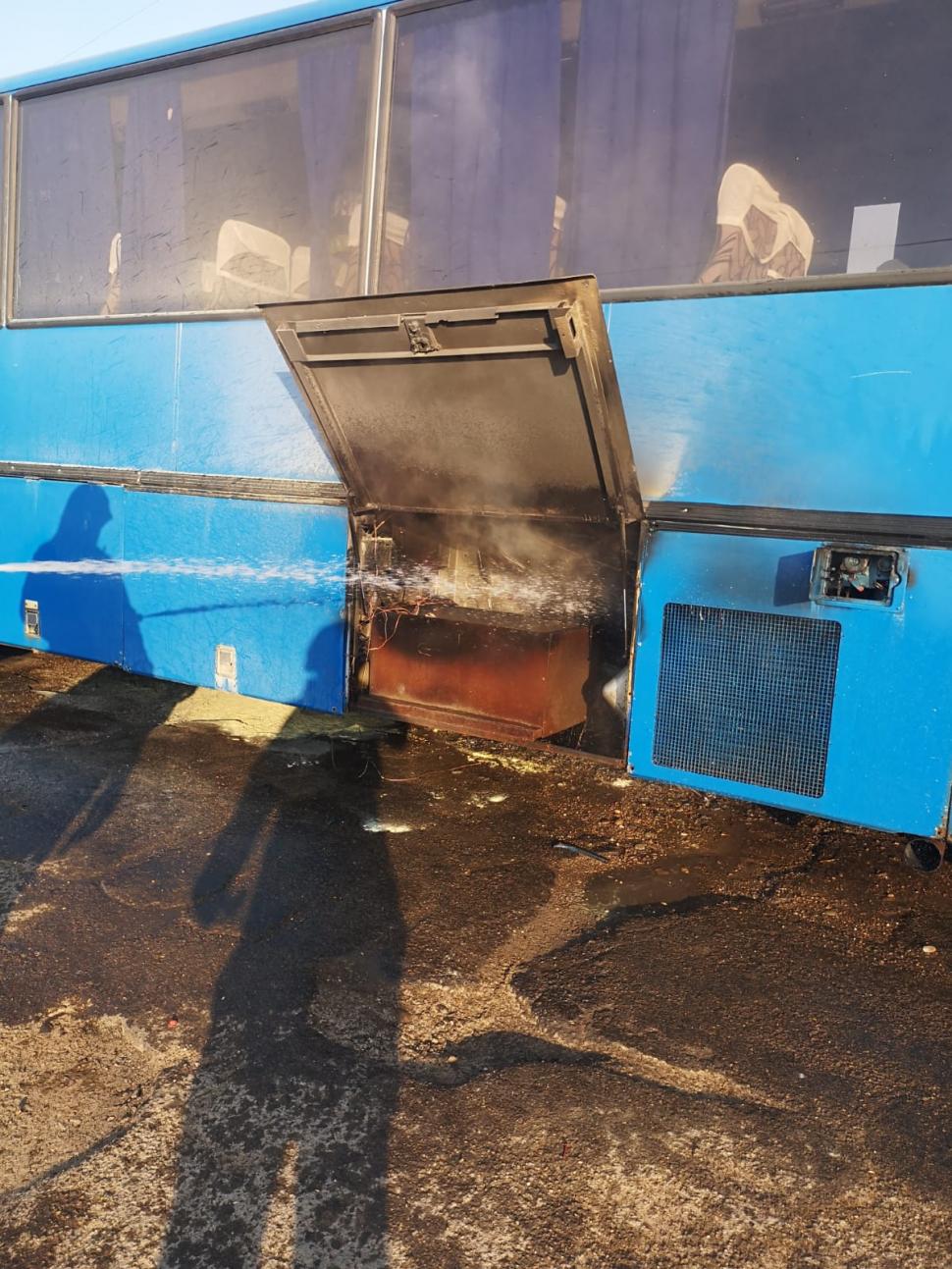 Un autocar plin cu 21 de copii a luat foc, la Botoşani 716194