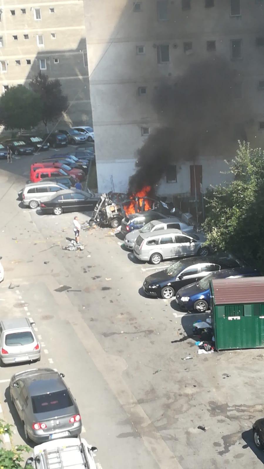 O maşină a explodat în Râmnicu Vâlcea, iar un bărbat a fost aruncat câţiva metri de suflul deflagraţiei 716236