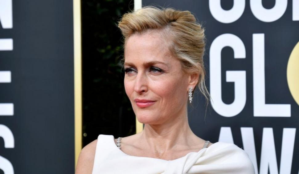 O mare actriță britanică spune că nu va mai purta sutien niciodată. „Nu-mi pasă dacă sânii îmi ajung până la buric” 716679