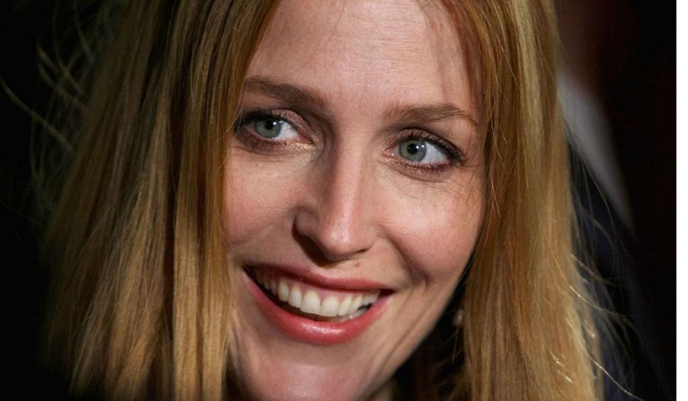 O mare actriță britanică spune că nu va mai purta sutien niciodată. „Nu-mi pasă dacă sânii îmi ajung până la buric” 716680