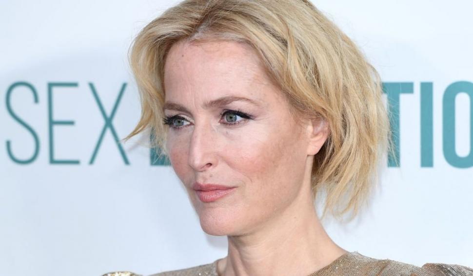 O mare actriță britanică spune că nu va mai purta sutien niciodată. „Nu-mi pasă dacă sânii îmi ajung până la buric” 716685