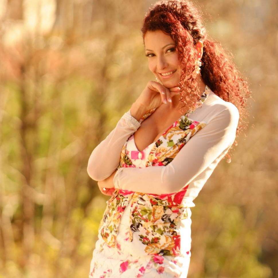 Povestea Ancăi Dragalina, fata care mergea la şcoală în hainele mamei, iar acum e model internaţional 716484