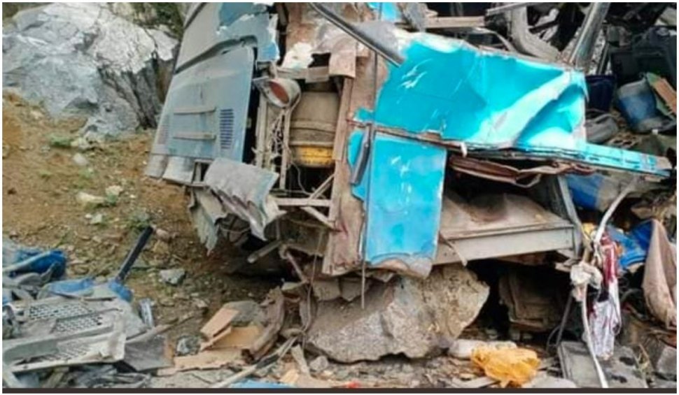 Un autobuz a explodat în Pakistan: 10 oameni au murit