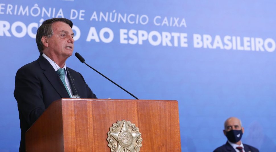 Președintele Braziliei sughiță de 10 zile și nu se mai oprește. Jair Bolsonaro a fost internat în spital