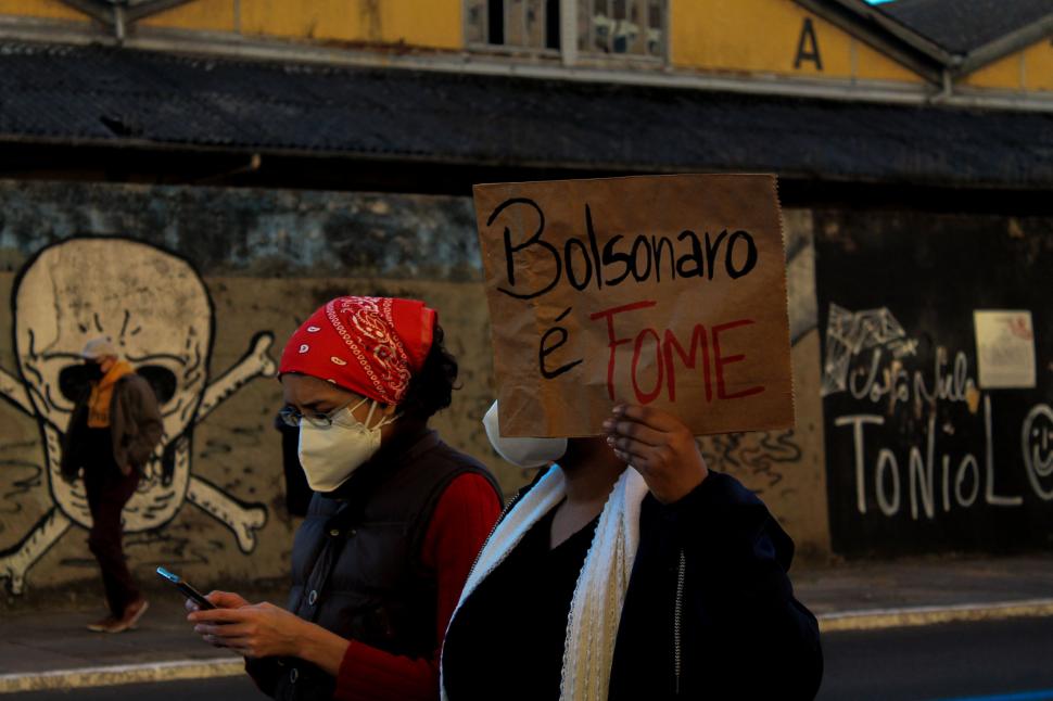 Președintele Braziliei sughiță de 10 zile și nu se mai oprește. Jair Bolsonaro a fost internat în spital 716646