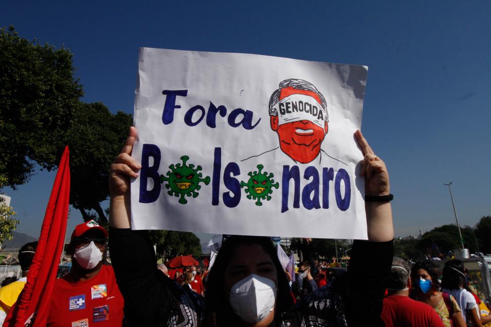 Președintele Braziliei sughiță de 10 zile și nu se mai oprește. Jair Bolsonaro a fost internat în spital 716650