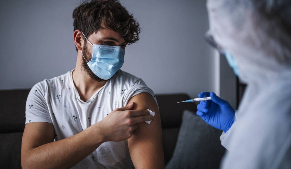 Cum a ajuns să crească numărul de cazuri de COVID în cea mai vaccinată țară din lume