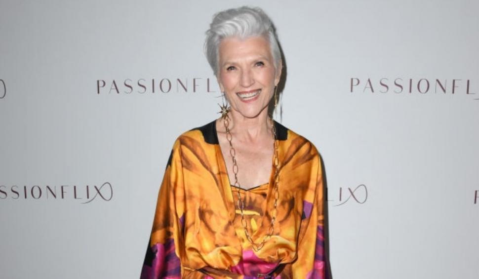 Mama lui Elon Musk a strălucit în creația unui designer român, la un eveniment monden din Los Angeles 717574