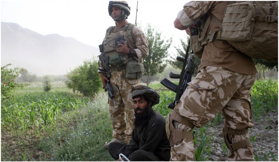 Talibanii controlează peste jumătate dintre districtele din Afganistan