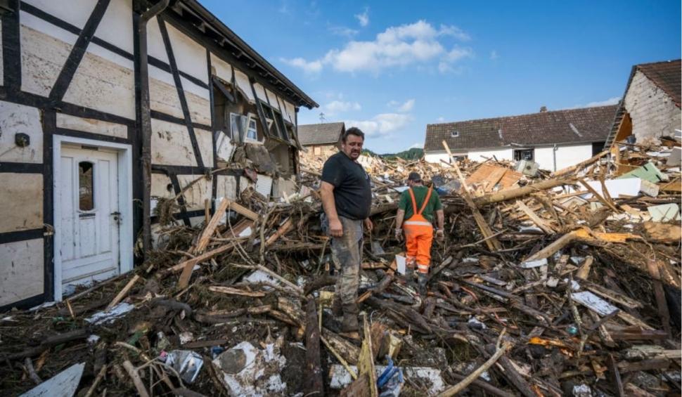 Mai mulți români s-au apucat să fure în zona dezastrului din Germania. Poliția federală, în alertă: Raportați persoanele și vehiculele suspecte 717636