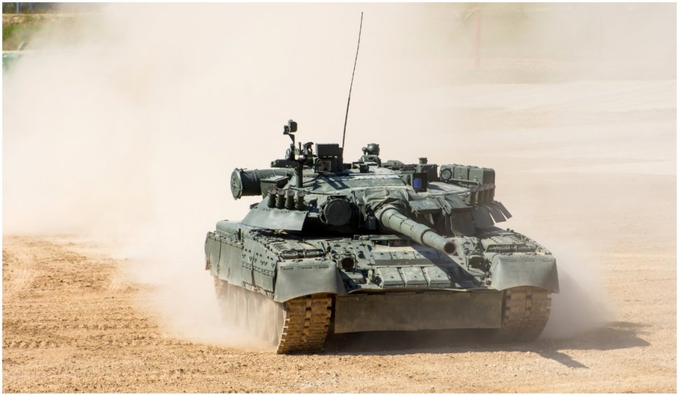 Rusia a adus tancuri în apropierea graniței Afganistanului